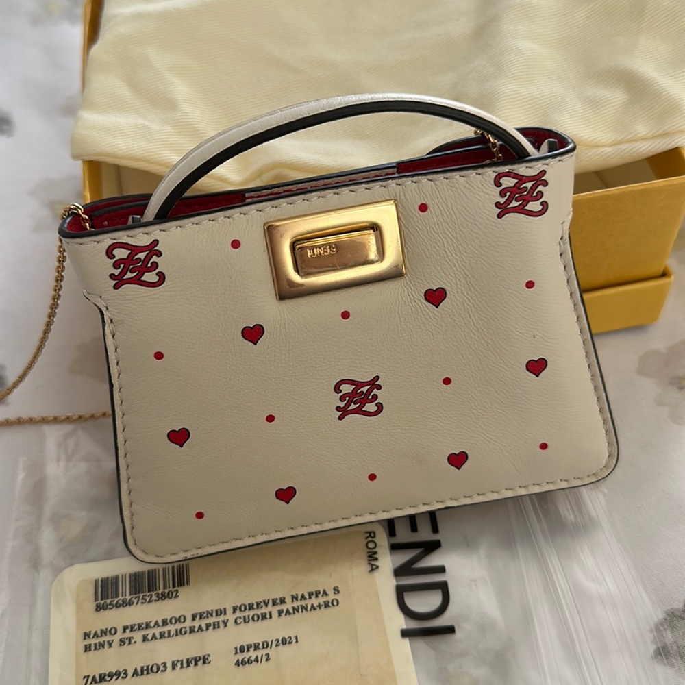 Fendi Charm/ Peekaboo/ Lamb Leather